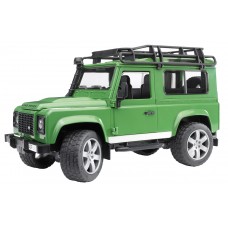 Land Rover Defender 1:16 (Bruder)